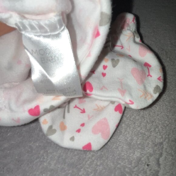 Carter's 2 Piece Hat and Mittens Set 0-3 Months NWT - Picture 3 of 5